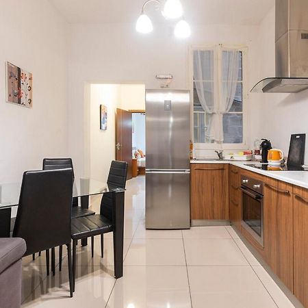 Superbly Located Cosy 2-Bedroom Apartment Valletta Ngoại thất bức ảnh